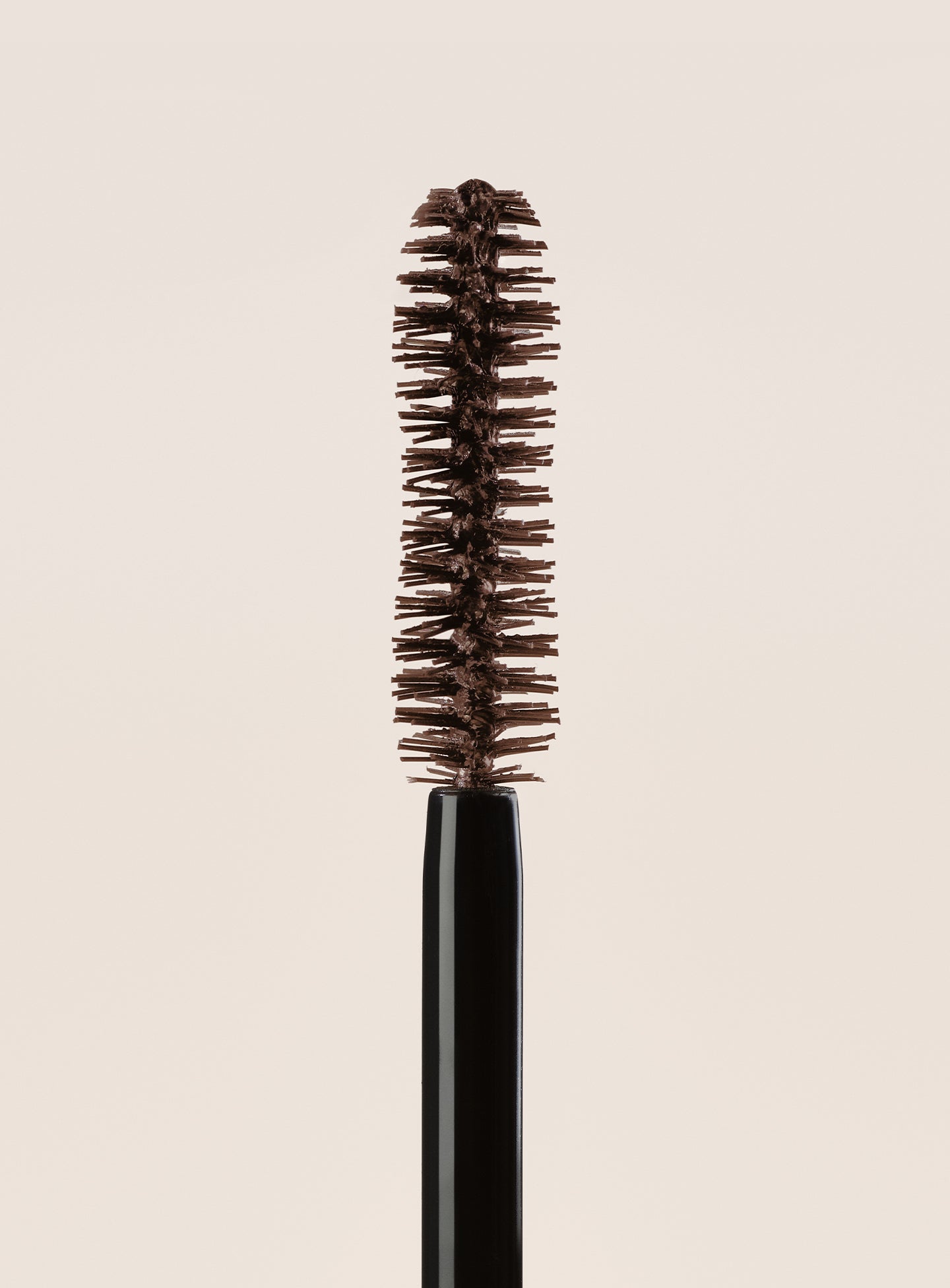 Perfect Strokes Universal Volumizing Mascara - Brown - Image 12