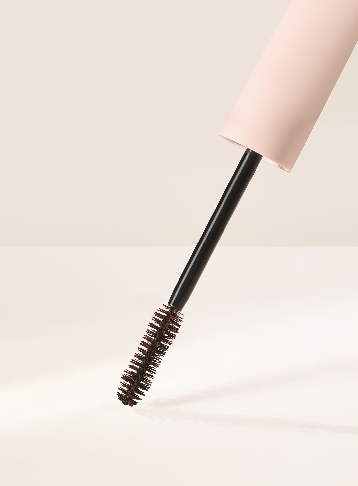 Perfect Strokes Universal Volumizing Mascara - Brown - Image 11