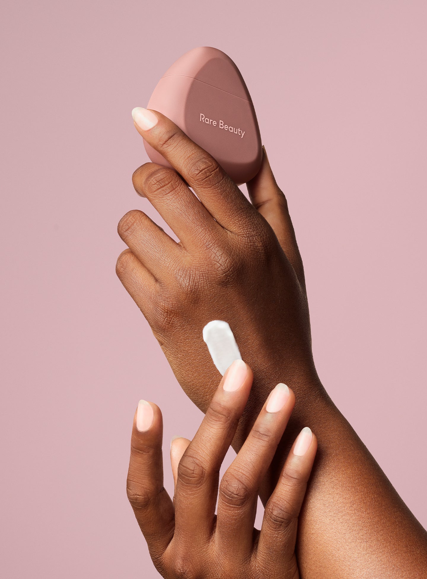 Find Comfort Hydrating Hand Cream - Image 5